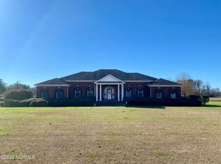 215 N Duplin School Rd, Mount Olive, NC 28365