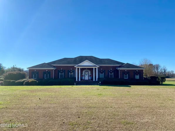 215 N Duplin School Road, Mount Olive, NC 28365