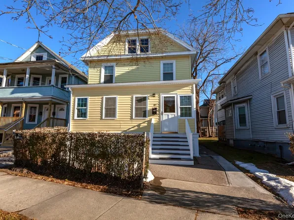 89 Smith Street, Poughkeepsie, NY 12601