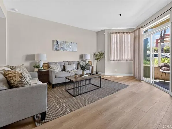 1400 Pacific Coast Hwy APT 103, Huntington Beach, CA 92648