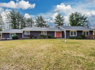 14 Squire Dr, Lincoln Park, NJ 07035