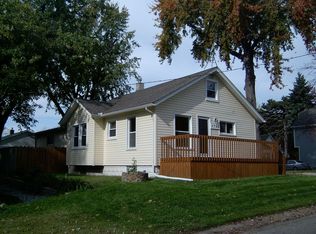 1796 Beechmont St, Keego Harbor, MI 48320