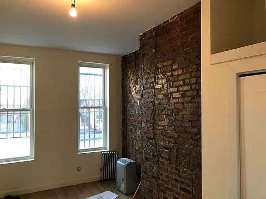 Rented by Bedford 6 Real Estate | media 23