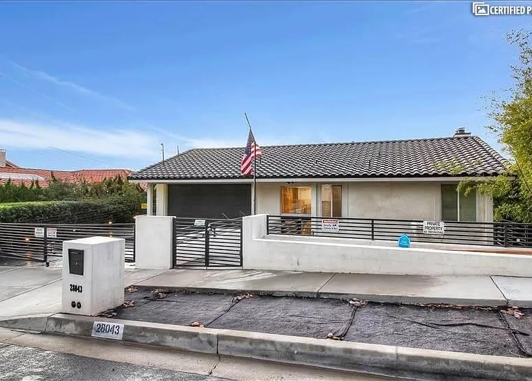 28043 Lobrook Dr — Photo 12