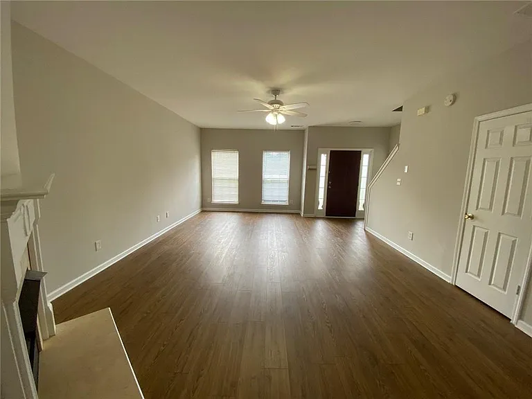 677 Kenridge Dr — Photo 12