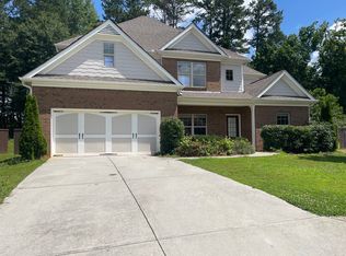 1417 Squire Hill Ln, Lawrenceville, GA 30043