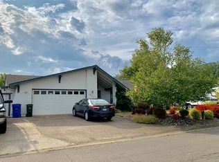 311 N Grove Ln, Sutherlin, OR 97479