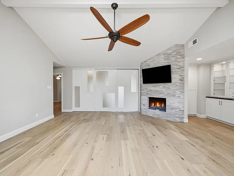 14110 Barryknoll Ln — Photo 20