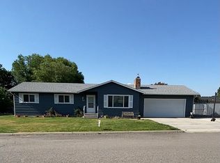 310 8th St, Stevensville, MT 59870
