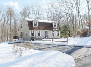 19 Virginia Rd, Tyngsboro, MA 01879