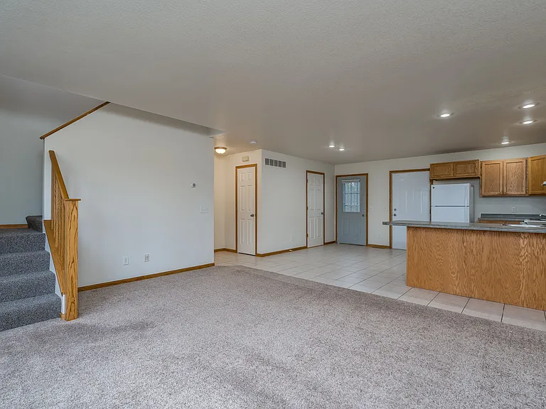 1085 Alpine Way #1085 — Photo 5