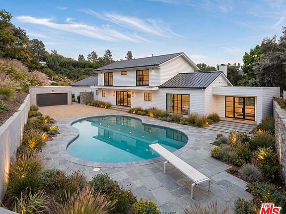 5th image of 1181 Somera Rd