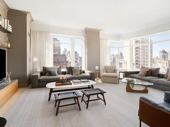 200 East 79th Street image 1 of 17