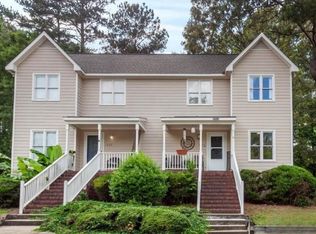 1611 Oakland Hills Way, Raleigh, NC 27604