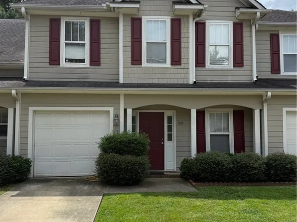 309 Bulla Pl, Fayetteville, NC 28305