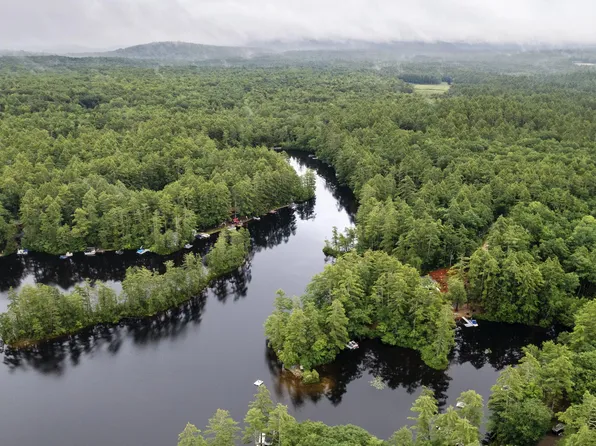 30 Lakewood Drive, Acton, ME 04001