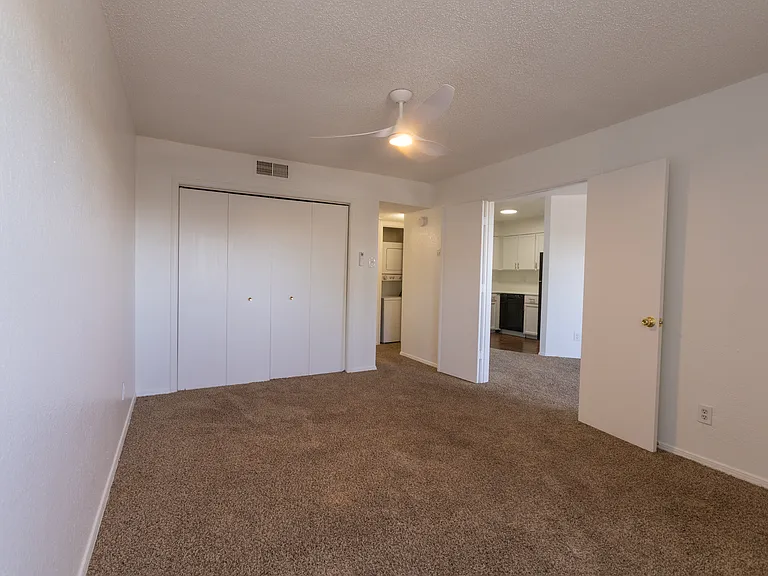 La Mesa — Photo 27