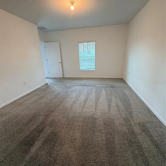 926 Jackson Ave — Photo 8