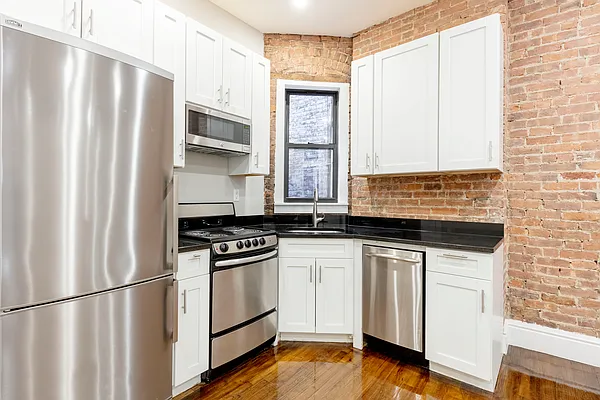 Rented by Douglas Elliman | media 21