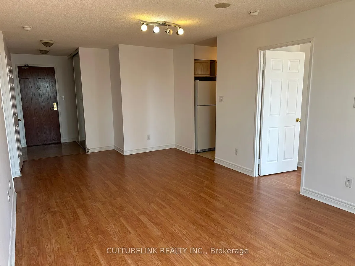 Photo 2 of 15 - 28 Empress Ave #1815 - Toronto, ON Building Photo - 28 Empress Ave #1815