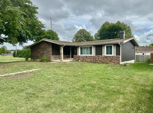 903 W 1st St, Spring Valley, IL 61362