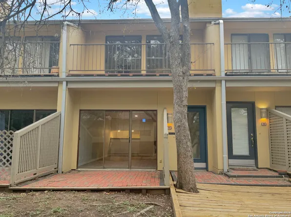 8642 FREDERICKSBURG RD #203, San Antonio, TX 78240