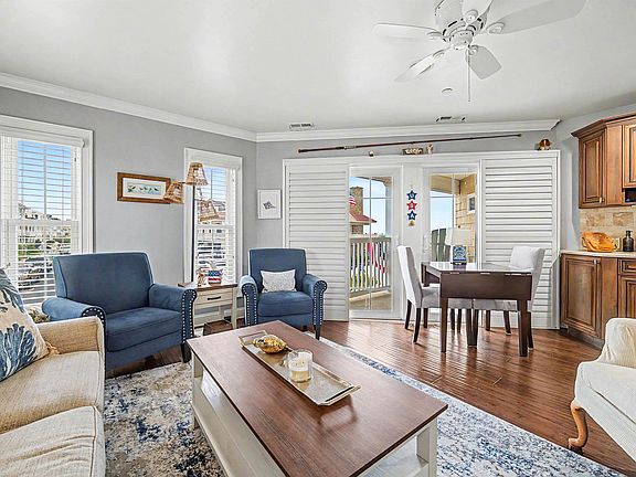 2nd image of 1500 Boardwalk Unit 101