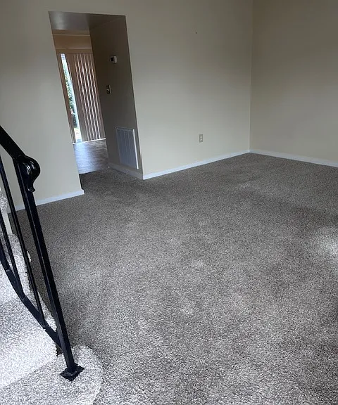 100 Oak Ave — Photo 6
