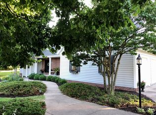 W294N7345 Tamron Ln, Hartland, WI 53029