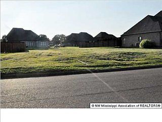 2nd image of 4833 Delbridge Ct E