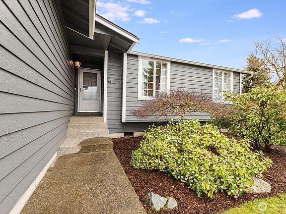 2nd image of 17125 114th Avenue Ct E