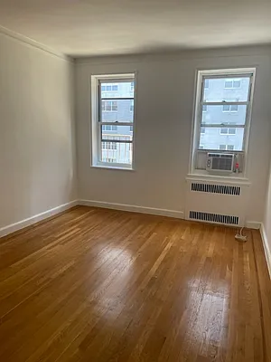 Rented by First Urban Management | media 4