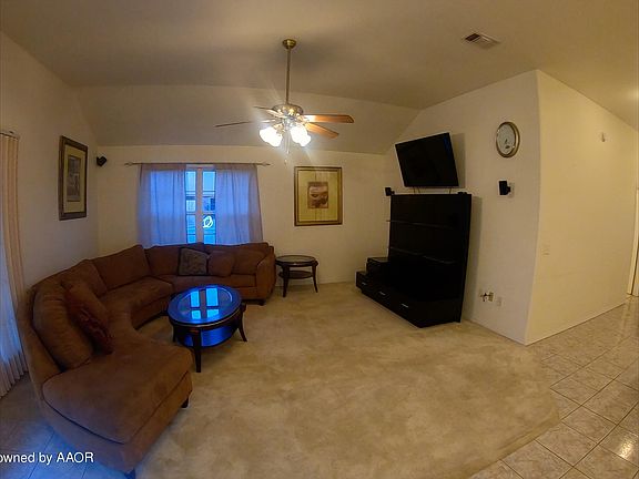 4th image of 1000 Pheasant Run Ave