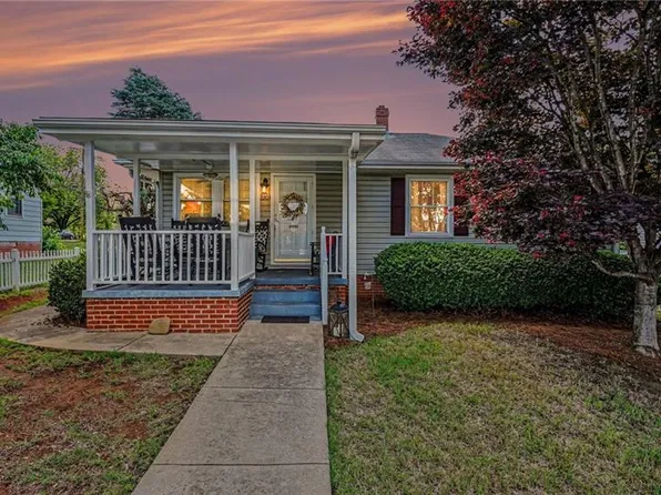 2203 Cypress St, Greensboro, NC 27405