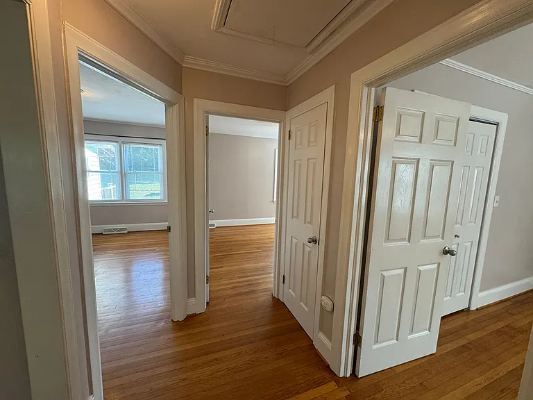 108 Morris Ave — Photo 7