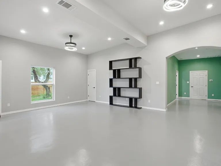 17621 Stacey Ln — Photo 16