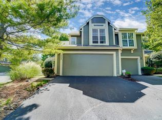208 Queens Xing, Dayton, OH 45458