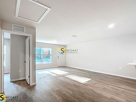 4th image of 15710 SW 34th Court Rd #2