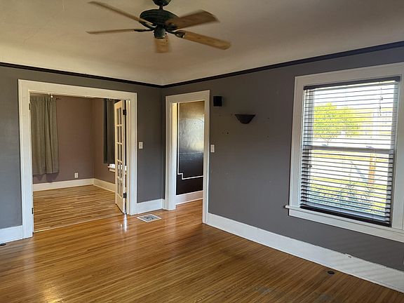 5th image of 426 S River St