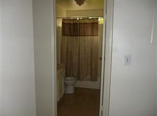 8265 S San Pedro St, Los Angeles, CA 90003