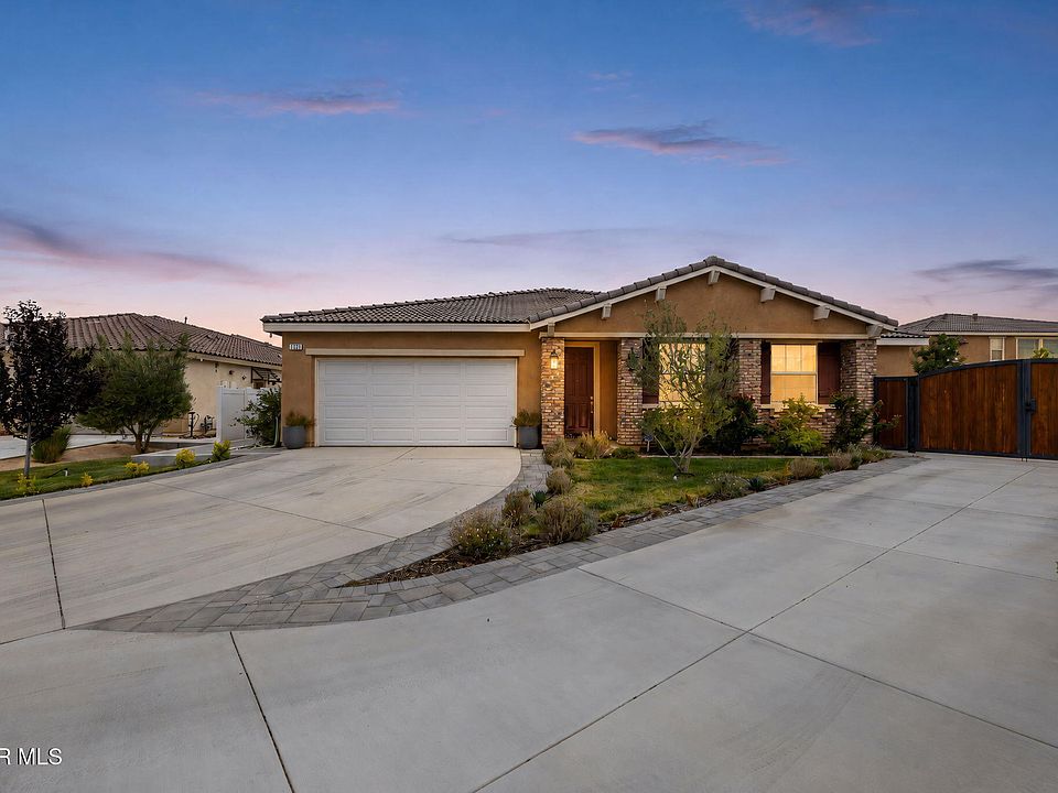 1st image of 2123 Helconia Ct