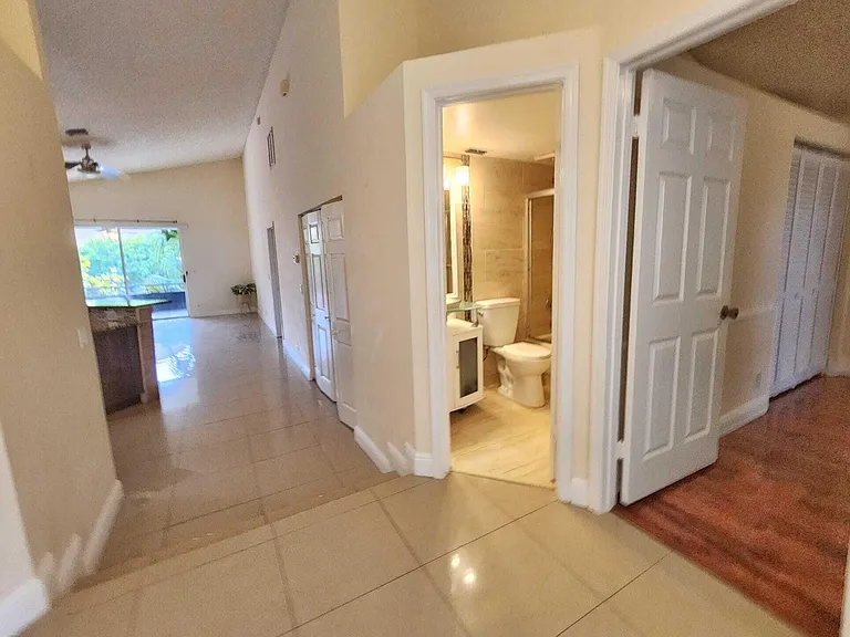 7705 Forest Green Ln — Photo 30
