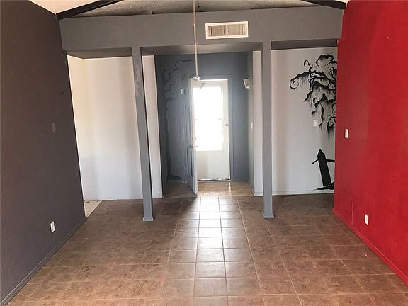 3rd image of 1709 Karl Wyler Dr