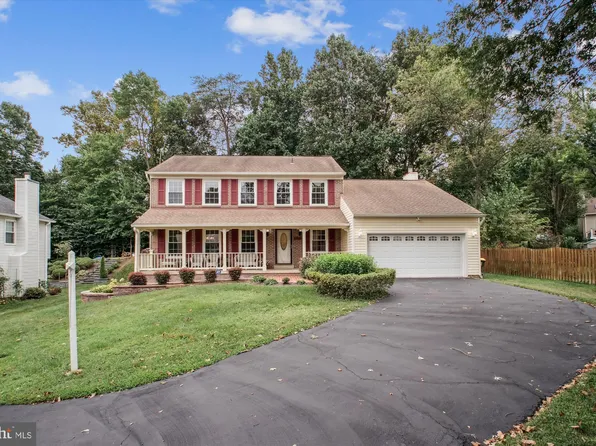 8809 Shadowlake Way, Springfield, VA 22153