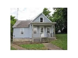 404 E Eureka St photo 1