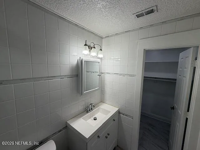 1809 Penzance Pkwy — Photo 10