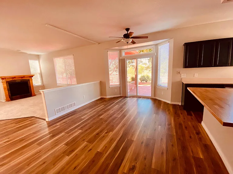 352 Simmons St — Photo 12