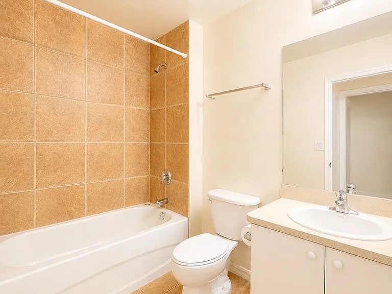509 NE 24th Pl #A — Photo 14