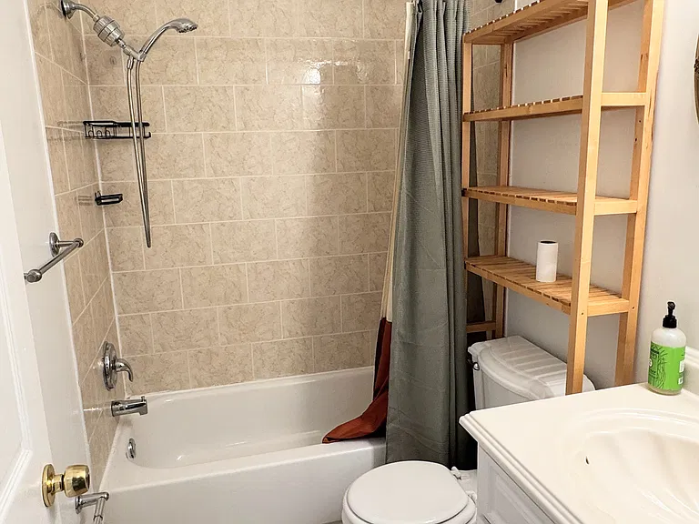 69 Florida Ave NW #1 — Photo 12