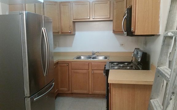 3rd image of 5335 N California Ave #105